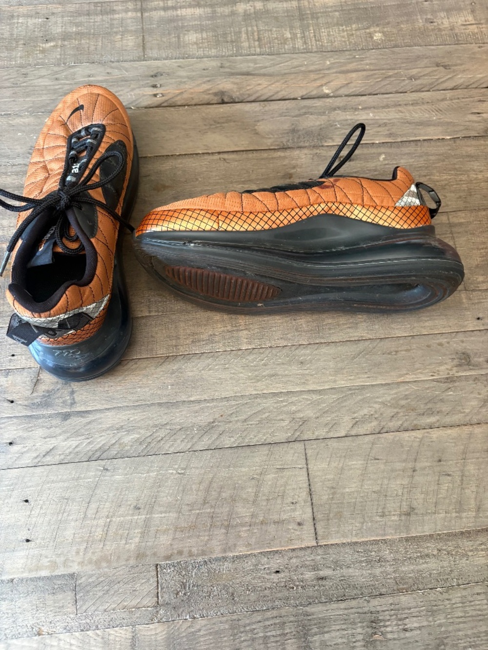 Nike Size 6.5 Metallic Copper Tennis Shoes
